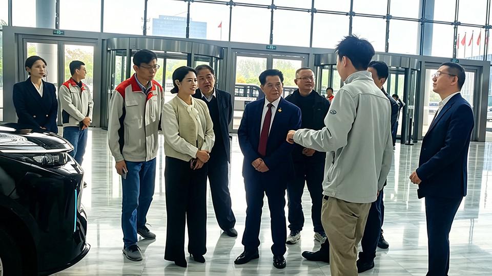 Demonstration City Study | World Internet of Things Convention Chairman He Xuming Leads Delegation to Inspect Baoding, China